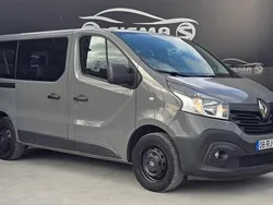 Cinzento Usado 2016 Renault Trafic Van | € 19.750 (Bom preço)