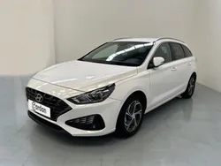 Branco Usado 2023 Hyundai i30 Style Carrinha | € 21.900 (Preço justo)