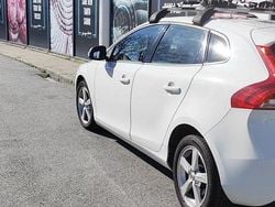 Usado 2017 Volvo V40 Kinetic Carrinha | € 14.500 (Preço justo)