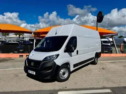 Branco Usado 2023 Fiat Ducato Van | € 26.950 (Preço elevado)