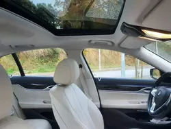 Cinzento Usado 2017 BMW 730 Comfort Edition Sedan | € 36.990