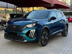 Azul Usado 2025 Peugeot 2008 Allure SUV | € 28.900