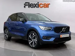 Azul Usado 2018 Volvo XC40 R-Design SUV | € 29.890 (Preço justo)