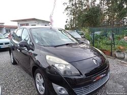 Preto Usado 2009 Renault Grand Scénic III Monovolume | € 6.499 (Preço justo)