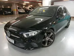 Preto Usado 2020 Mercedes A180 Style Citadino | € 27.990 (Preço justo)