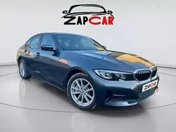 Cinzento Usado 2019 BMW 330e Sport Line Carrinha | € 23.500 (Preço justo)