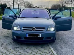 Cinzento Usado 2002 Opel Vectra Citadino | € 3.100 (Preço justo)