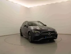 Azul Usado 2024 Mercedes C300 Avantgarde Carrinha | € 65.990 (Preço justo)
