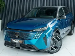 Peugeot e-3008