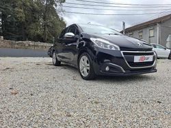 Preto Usado 2017 Peugeot 208 Citadino | € 8.900 (Preço justo)