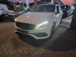 Branco Usado 2017 Mercedes A200 AMG line | € 21.990 (Preço justo)