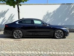 Preto Usado 2024 BMW 530 Sedan | € 59.900