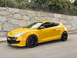Amarelo Usado 2011 Renault Mégane Coupé R.S. Coupé | € 21.990