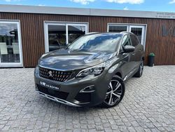 Cinzento Usado 2019 Peugeot 3008 Allure SUV | € 20.990 (Preço justo)