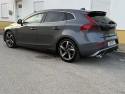 Usado 2013 Volvo V40 R-Design Carrinha | € 10.000 (Preço justo)