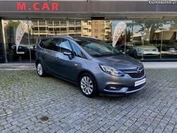 Cinza Usado 2017 Opel Zafira Dynamic Monovolume | € 13.999 (Preço elevado)