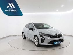 Cinzento Usado 2023 Renault Clio V | € 17.630 (Preço justo)