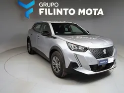 Cinzento Usado 2023 Peugeot e-2008 Active SUV | € 23.940 (Preço justo)