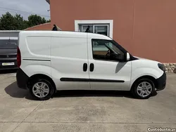 Branco Usado 2020 Fiat Doblò Easy Monovolume | € 11.990 (Preço justo)