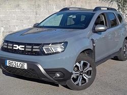 Cinzento Usado 2024 Dacia Duster SUV | € 19.990 (Preço justo)