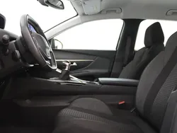 Cinzento Usado 2021 Peugeot 3008 | € 22.400 (Bom preço)