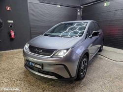 Cinzento Usado 2024 BYD Dolphin Citadino | € 26.950 (Preço justo)