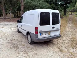 Branco Usado 2009 Opel Combo Monovolume | € 4.500