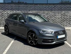 Usado 2015 Audi A3 Sportback e-tron Sport Sedan | € 14.990