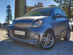Cinzento Usado 2020 Smart ForTwo Electric Drive Coupé | € 10.900 (Preço justo)