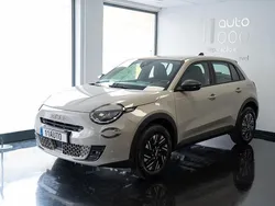 Bege Usado 2025 Fiat 600 SUV | € 23.990 (Preço justo)