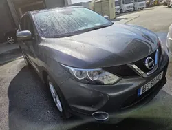 Cinzento Usado 2014 Nissan Qashqai Acenta Connect SUV | € 11.800 (Preço justo)