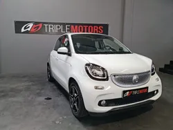 Branco Usado 2015 Smart ForFour Passion Sedan | € 12.650