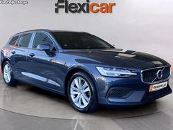 Cinza Usado 2018 Volvo V60 Momentum Carrinha | € 20.990 (Preço elevado)