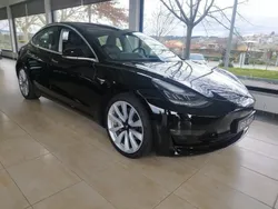 Preto Usado 2019 Tesla Model 3 Sedan | € 24.990 (Bom preço)