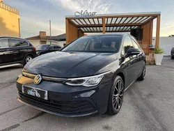 Cinza Usado 2021 VW Golf VIII Life Citadino | € 18.350 (Preço justo)