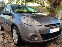 Usado 2010 Renault Clio II Sedan | € 3.490 (Bom preço)