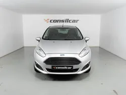 Cinza Usado 2015 Ford Fiesta Titanium Citadino | € 7.480 (Preço justo)
