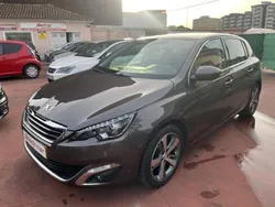 Cinzento Usado 2015 Peugeot 308 | € 12.990 (Preço justo)