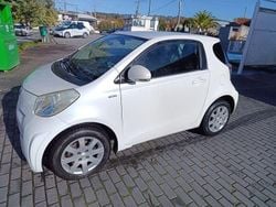 Usado 2010 Toyota iQ Citadino | € 6.500