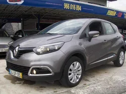 Cinzento Usado 2014 Renault Captur SUV | € 10.600 (Preço justo)