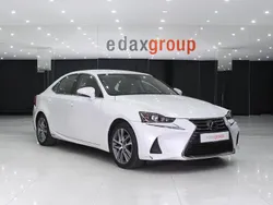 Branco Usado 2020 Lexus NX300h SUV | € 23.490
