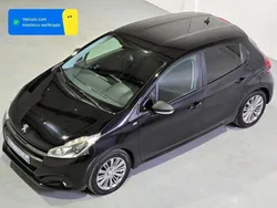 Preto Usado 2016 Peugeot 208 Style Citadino | € 9.900 (Bom preço)