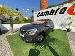Cinzento Usado 2019 Peugeot 2008 SUV | € 13.900 (Preço justo)
