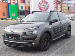 Cinzento Usado 2018 Citroën C4 Cactus Feel Citadino | € 11.900 (Preço justo)