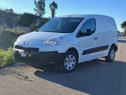 Branco Usado 2015 Peugeot Partner Monovolume | € 7.450 (Preço justo)