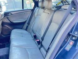 Cinzento Usado 2001 Mercedes C220 Carrinha | € 8.000 (Preço justo)