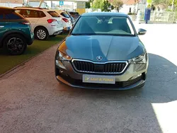 Cinza Usado 2022 Skoda Scala Ambition Citadino | € 15.950
