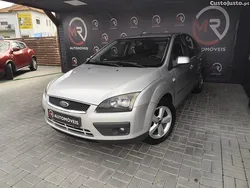 Cinza Usado 2005 Ford Focus Trend Citadino | € 5.900 (Preço elevado)