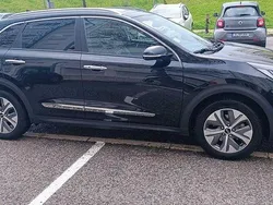 Usado 2019 Kia e-Niro 2 SUV | € 18.000 (Caro)
