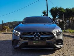 Cinza Usado 2019 Mercedes A180 AMG line | € 26.650 (Preço elevado)